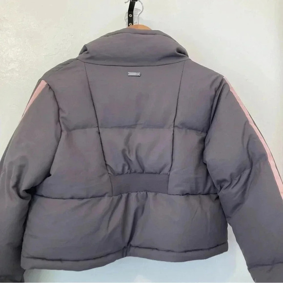 Gymshark‎ Oversized Puffer Jacket Size S Purple Lavender & Pink Slight Cropped - Picture 10 of 10